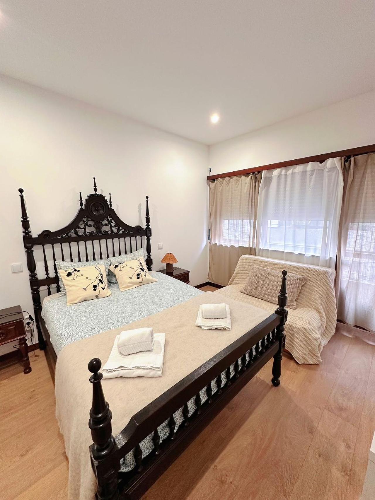 Appartement Downtown 2 Minutes By Walk To Center And Metro-Direct To Airpot T4 à OOporto Extérieur photo